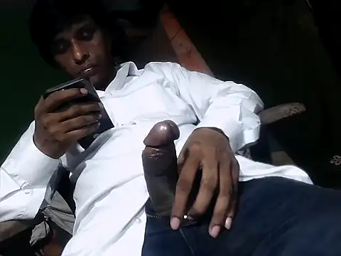 Snapshot of desiboy1101 chatting on September 2025 04:41:02 AM desiboy1101 online show from September 2025 04:41:02 AM