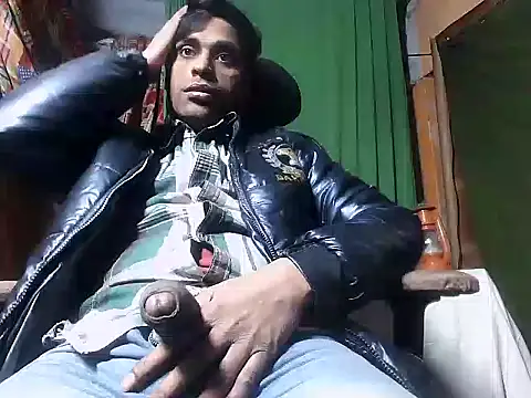 Snapshot of desiboy1101 chatting on January 2025 12:25:02 PM desiboy1101 online show from January 2025 12:25:02 PM
