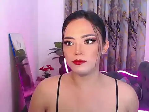 AsianQueenAlexaXx online show from December 2025 06:56:01 PM