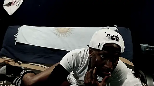 iBreakHeartz online show from March 2025 12:23:02 AM