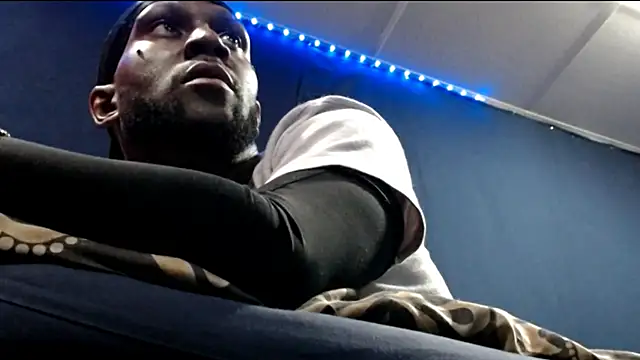 iBreakHeartz online show from October 2025 08:33:02 AM