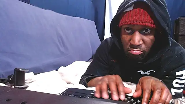 iBreakHeartz online show from January 2025 08:18:02 AM