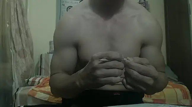 Snapshot of SexyMuscled chatting on February 2025 09:36:01 PM SexyMuscled online show from February 2025 09:36:01 PM