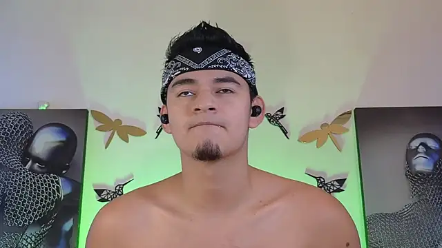 VikoHands online show from November 2025 11:16:01 PM