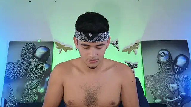 VikoHands online show from November 2025 10:21:02 PM