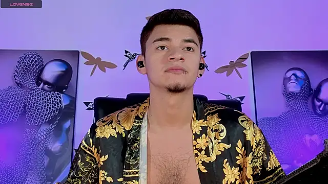 VikoHands online show from March 2025 01:02:02 AM