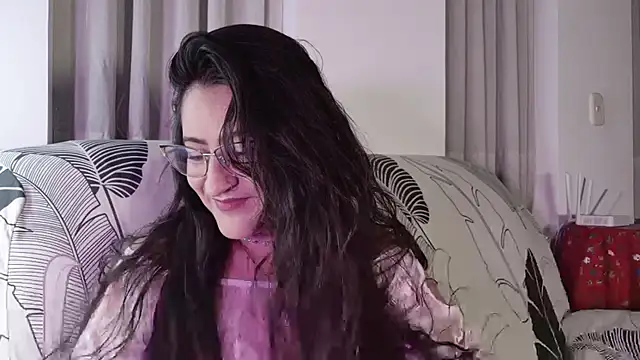 DeesseLuxure online show from January 2026 05:44:01 AM