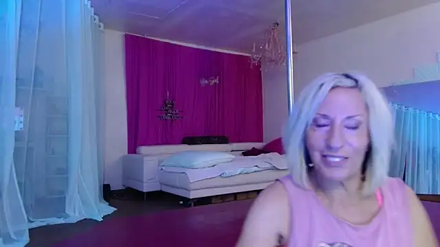 Sweet-Ginger online show from October 2025 04:41:01 PM
