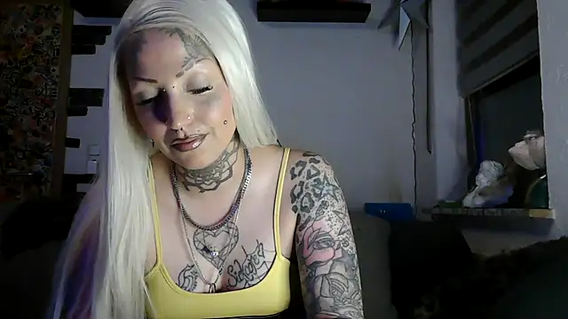 Snapshot of RoxxyInk chatting on May 2026 12:03:02 AM RoxxyInk online show from May 2026 12:03:02 AM