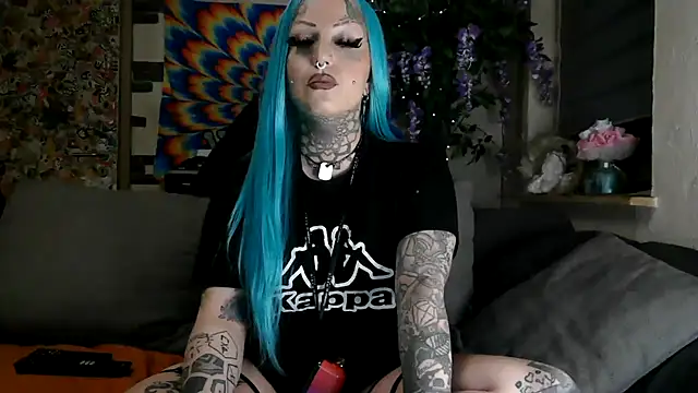 RoxxyInk online show from March 2025 12:00:02 AM
