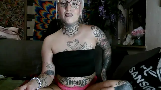RoxxyInk online show from October 2025 10:40:02 PM