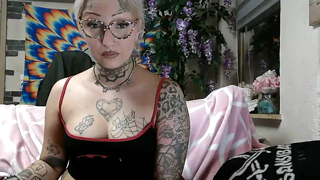 RoxxyInk online show from October 2025 09:28:02 PM