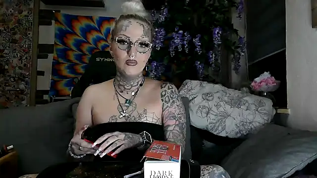 RoxxyInk online show from February 2025 01:57:02 AM