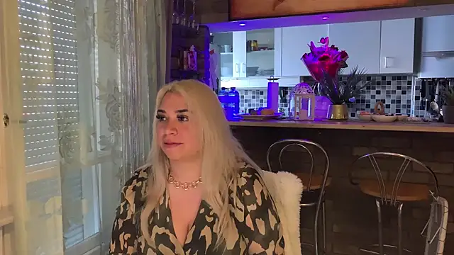 Snapshot of Monageil chatting on March 2025 01:10:02 PM Monageil online show from March 2025 01:10:02 PM