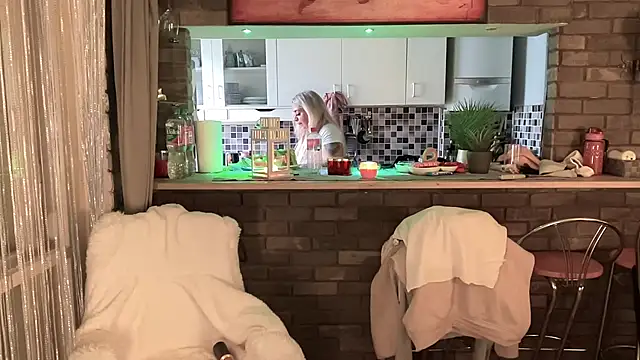 Snapshot of Monageil chatting on February 2025 09:07:02 AM Monageil online show from February 2025 09:07:02 AM