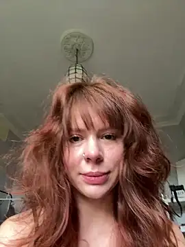Snapshot of Oopsfoxy chatting on May 2026 07:03:01 AM Oopsfoxy online show from May 2026 07:03:01 AM
