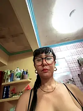 Snapshot of sweetieme chatting on September 2025 01:27:02 AM sweetieme online show from September 2025 01:27:02 AM