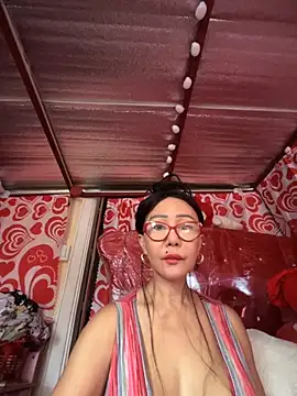 sweetieme online show from December 2025 01:05:01 AM