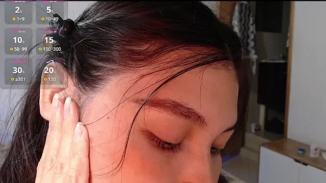 evolet01 online show from October 2025 09:59:01 PM