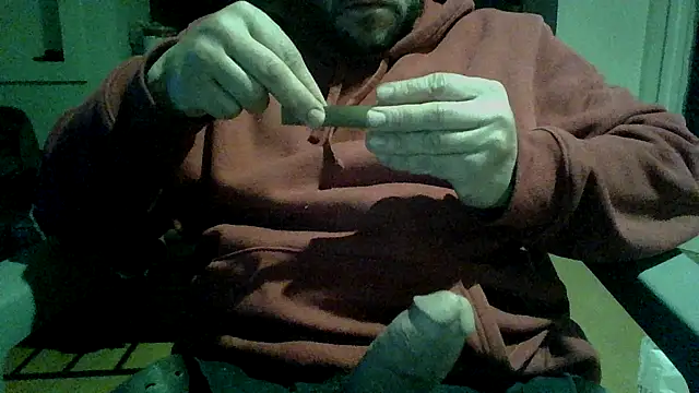 loozamangos online show from December 2025 01:44:01 AM