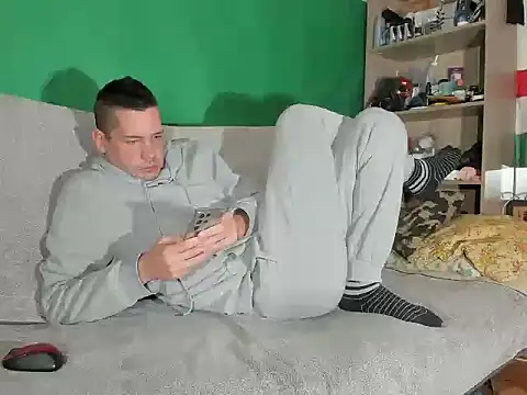 viraglaci18xh online show from October 2025 02:23:01 AM