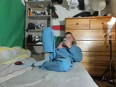 viraglaci18xh online show from October 2025 10:08:02 PM