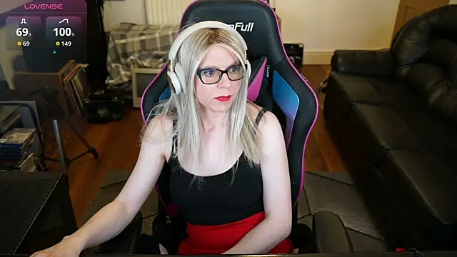 Snapshot of KelseyCobalt chatting on May 2026 07:54:01 PM KelseyCobalt online show from May 2026 07:54:01 PM