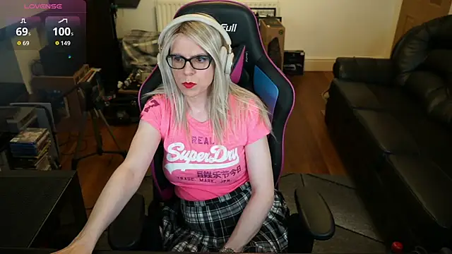 Snapshot of KelseyCobalt chatting on June 2026 09:09:02 PM KelseyCobalt online show from June 2026 09:09:02 PM