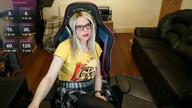 Snapshot of KelseyCobalt chatting on May 2026 07:44:02 PM KelseyCobalt online show from May 2026 07:44:02 PM