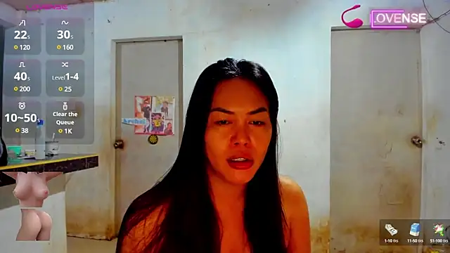 Snapshot of MiracleTs4U chatting on February 2025 06:52:02 AM MiracleTs4U online show from February 2025 06:52:02 AM