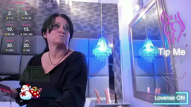 LADY HELLEN online show from November 2025 07:25:02 PM