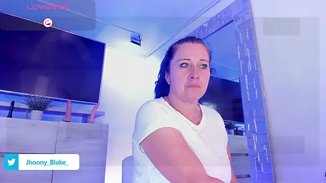 LADY HELLEN online show from November 2025 07:07:02 PM