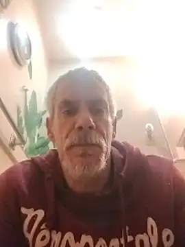 Biknight online show from December 2025 04:57:01 PM