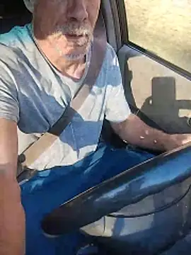 Biknight online show from November 2025 08:34:01 PM