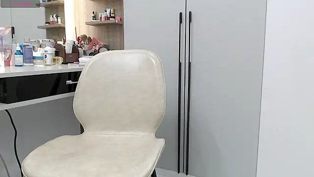 Hanako love online show from March 2026 04:17:01 PM