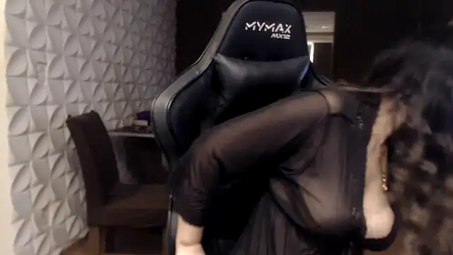 Leilacharlotte online show from March 2026 12:04:02 AM