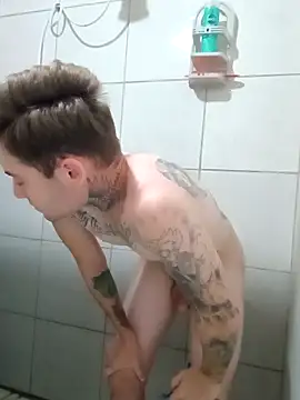 Snapshot of DanielMagains chatting on October 2025 07:48:01 PM DanielMagains online show from October 2025 07:48:01 PM