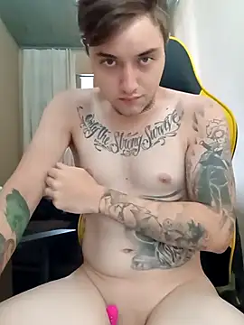 Snapshot of DanielMagains chatting on March 2025 01:18:01 PM DanielMagains online show from March 2025 01:18:01 PM