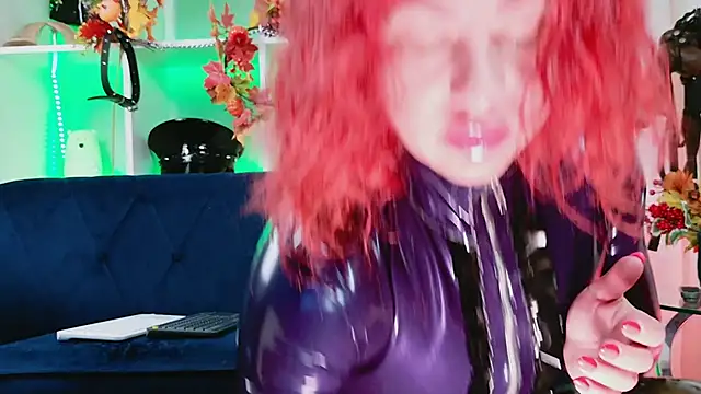 Ella  Kross online show from September 2025 06:40:01 AM