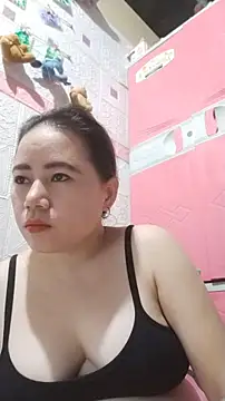 Snapshot of urwildest_dreams chatting on August 2026 11:13:01 PM urwildest dreams online show from August 2026 11:13:01 PM