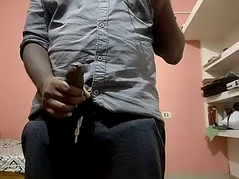 Snapshot of Aneesh007m chatting on November 2025 06:22:02 PM Aneesh007m online show from November 2025 06:22:02 PM