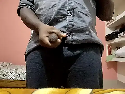 Snapshot of Aneesh007m chatting on October 2025 06:52:02 PM Aneesh007m online show from October 2025 06:52:02 PM