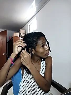 Snapshot of africa_deluxe chatting on April 2026 04:47:02 PM africa deluxe online show from April 2026 04:47:02 PM