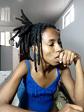 Snapshot of africa_deluxe chatting on April 2026 01:41:01 PM africa deluxe online show from April 2026 01:41:01 PM