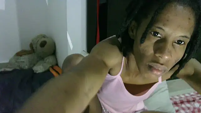 Snapshot of africa_deluxe chatting on February 2025 09:38:01 AM africa deluxe online show from February 2025 09:38:01 AM
