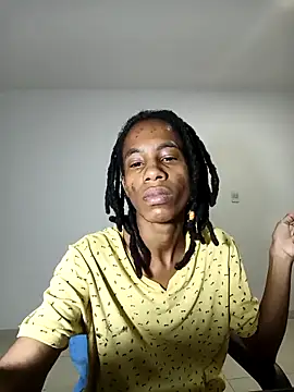 Snapshot of africa_deluxe chatting on April 2026 11:02:01 AM africa deluxe online show from April 2026 11:02:01 AM