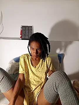 Snapshot of africa_deluxe chatting on October 2025 01:24:02 PM africa deluxe online show from October 2025 01:24:02 PM