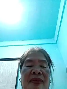 sexylizzy4u online show from March 2026 02:33:01 PM