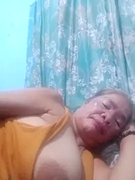 sexylizzy4u online show from April 2026 03:30:01 PM