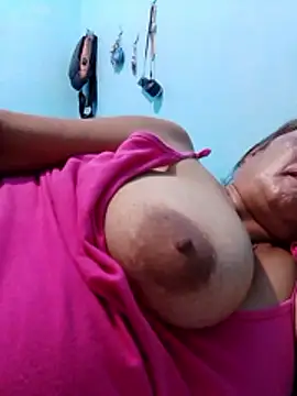 sexylizzy4u online show from April 2026 08:37:02 PM